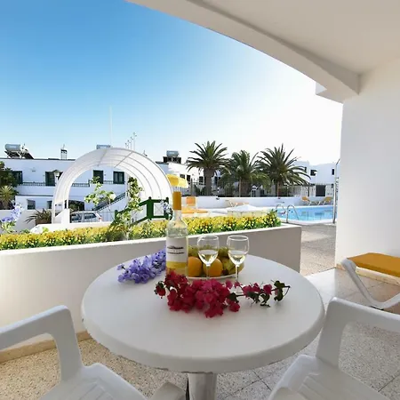 Isabel Puerto del Carmen (Lanzarote)